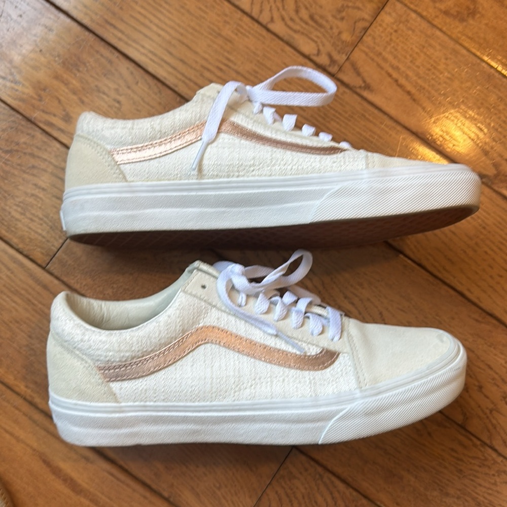 Vans Women's Old Skool Cream Sneaker with Rose Gold Stripe - Picture 9 of 13